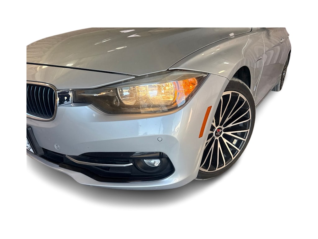 Thumbnail: 2017 BMW 3 Series - 18