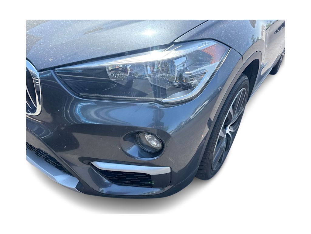 Thumbnail: 2017 BMW X1 - 16