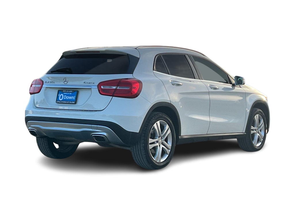 Thumbnail: 2016 Mercedes-Benz GLA - 20