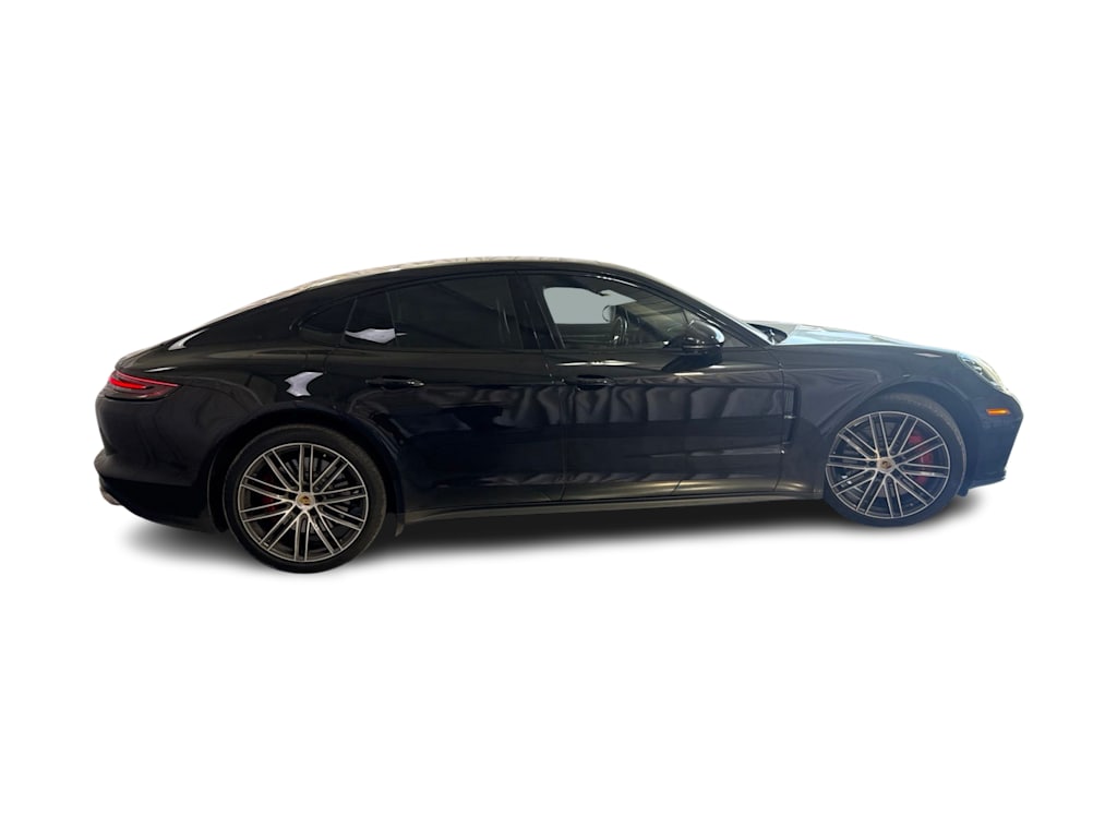 Thumbnail: 2017 Porsche Panamera - 15