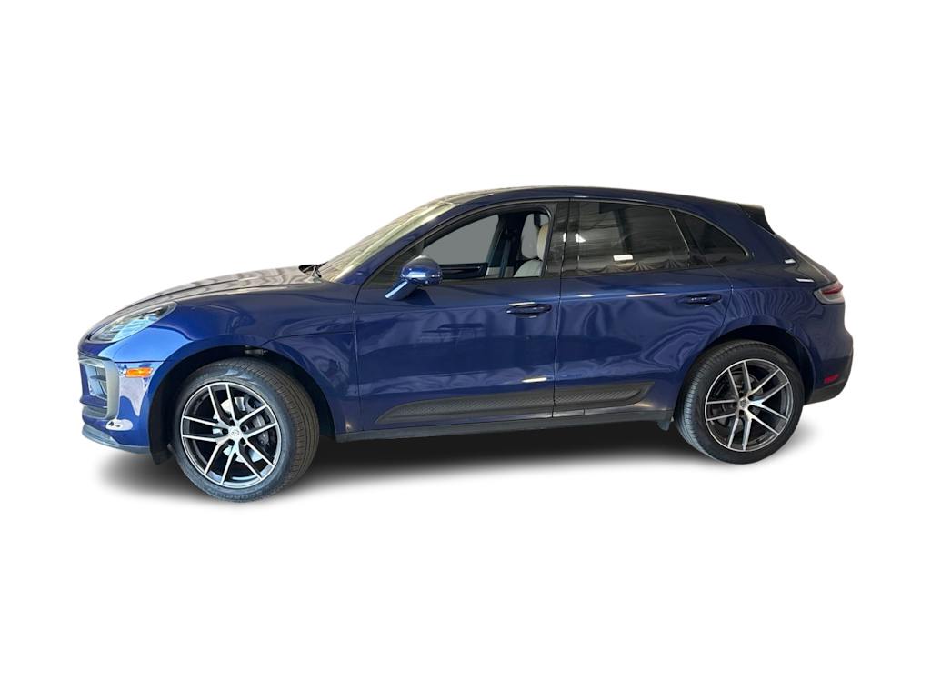 Thumbnail: 2024 Porsche Macan - 2