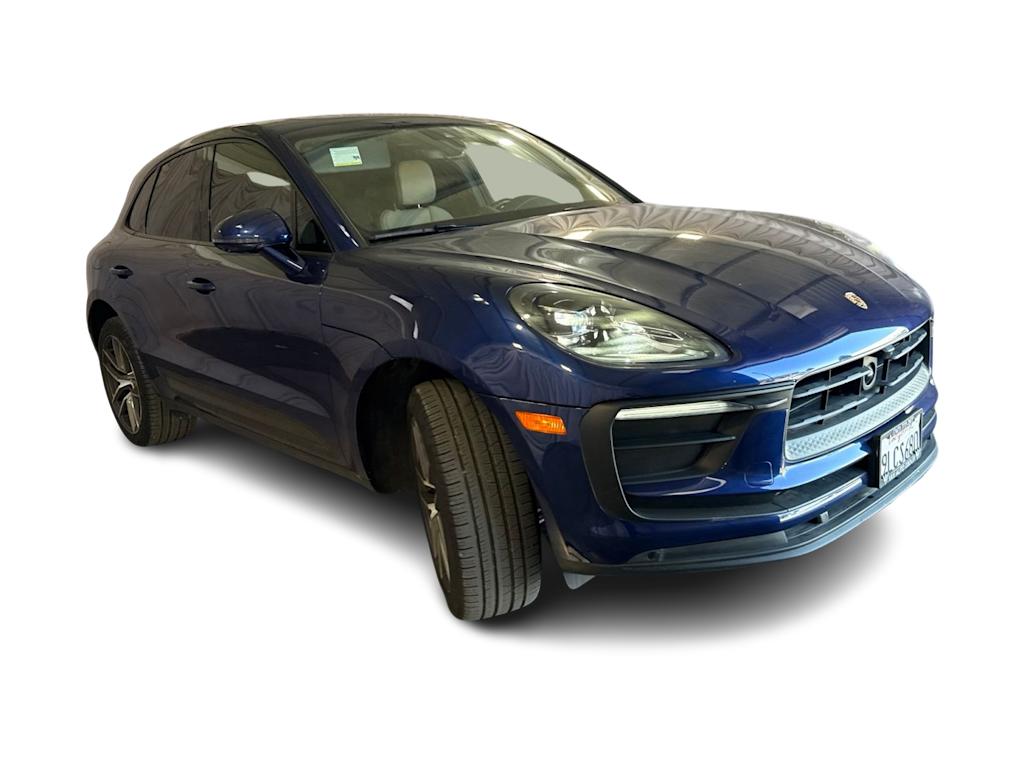 Thumbnail: 2024 Porsche Macan - 13
