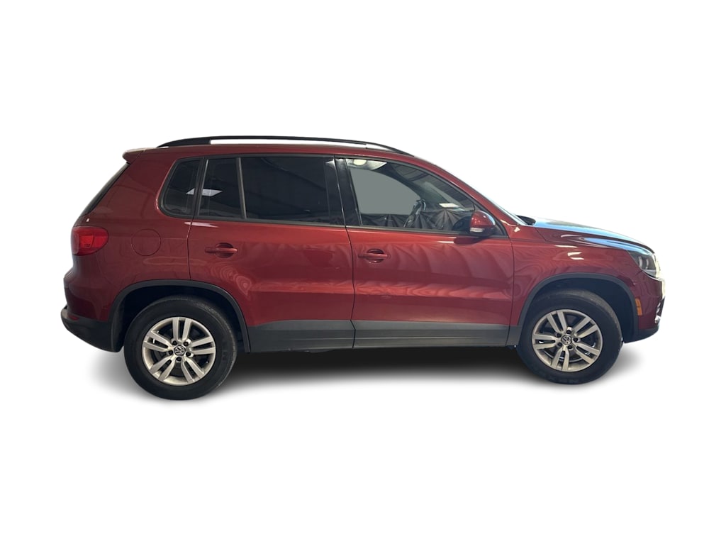Thumbnail: 2015 Volkswagen Tiguan - 16