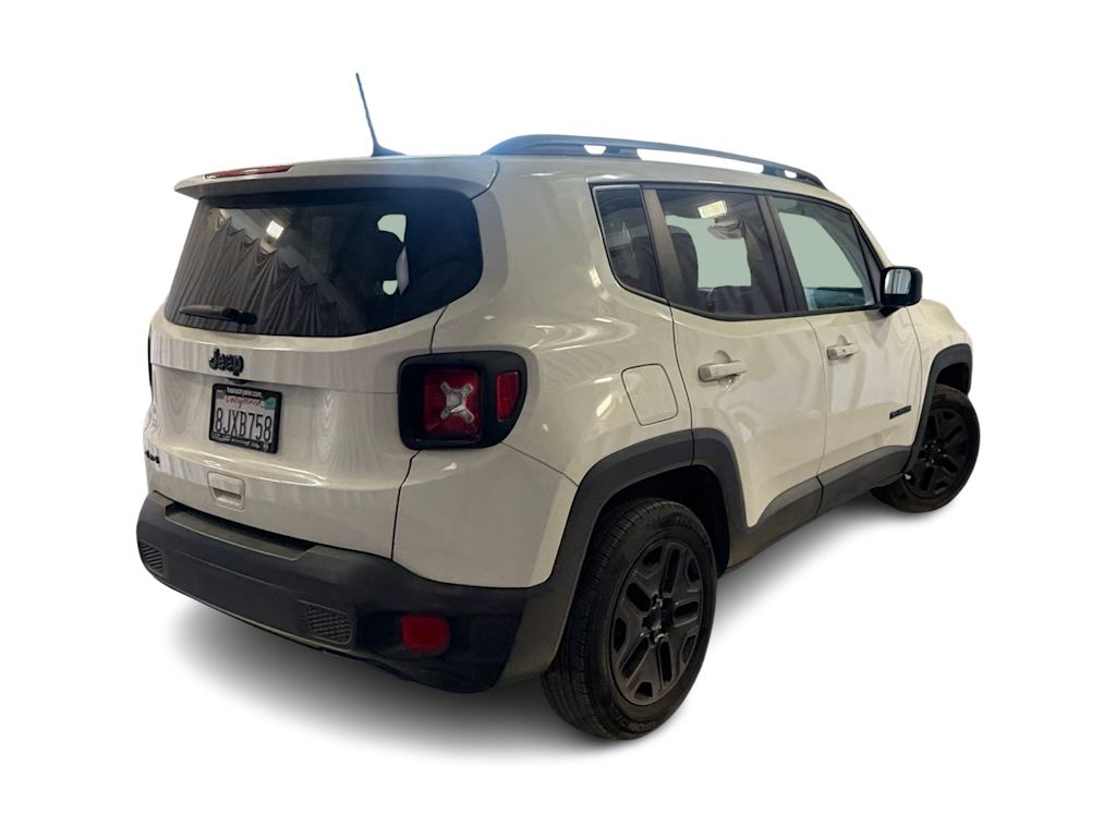 Thumbnail: 2018 Jeep Renegade - 17
