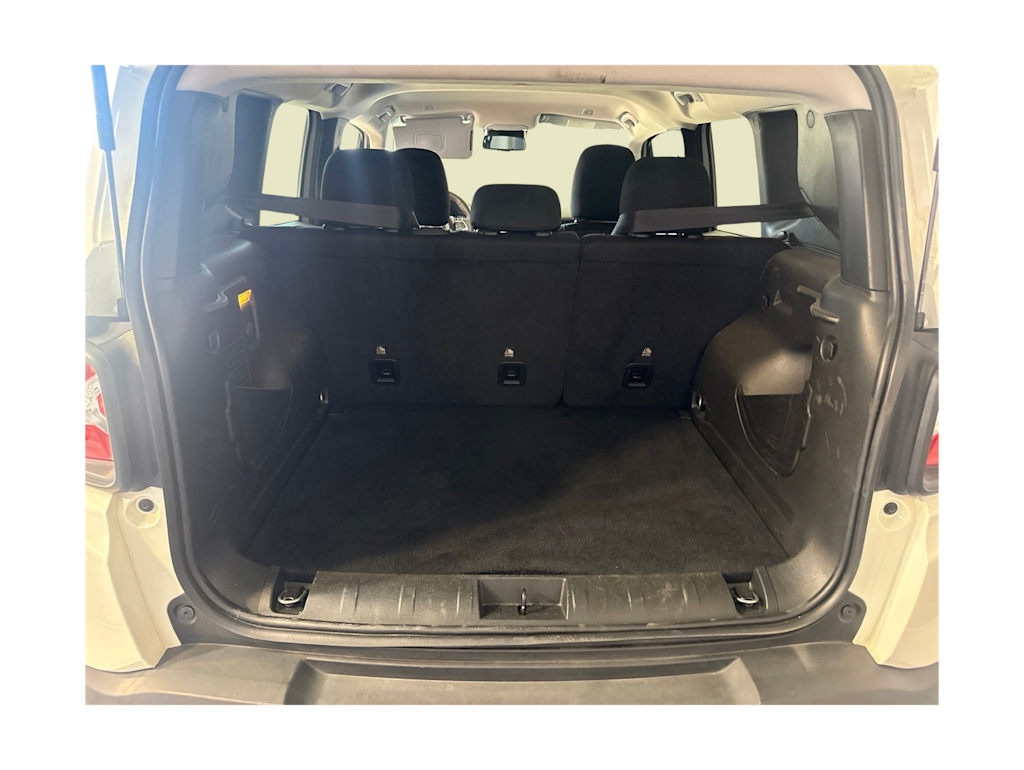 Thumbnail: 2023 Jeep Renegade - 14