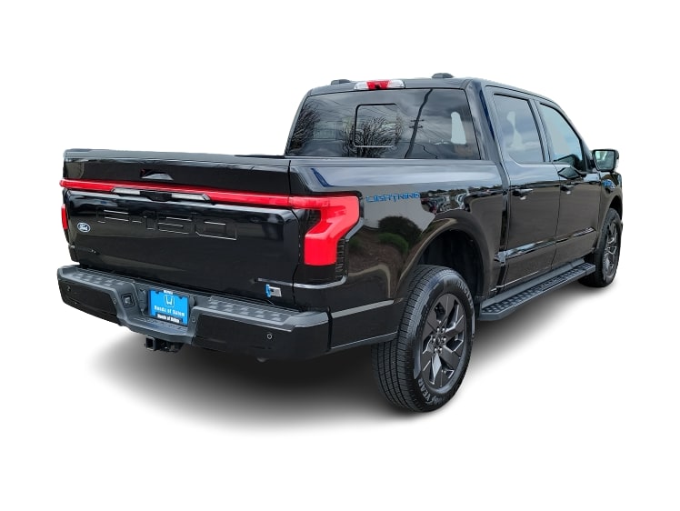 2024 Ford F-150 Lightning Lariat 23