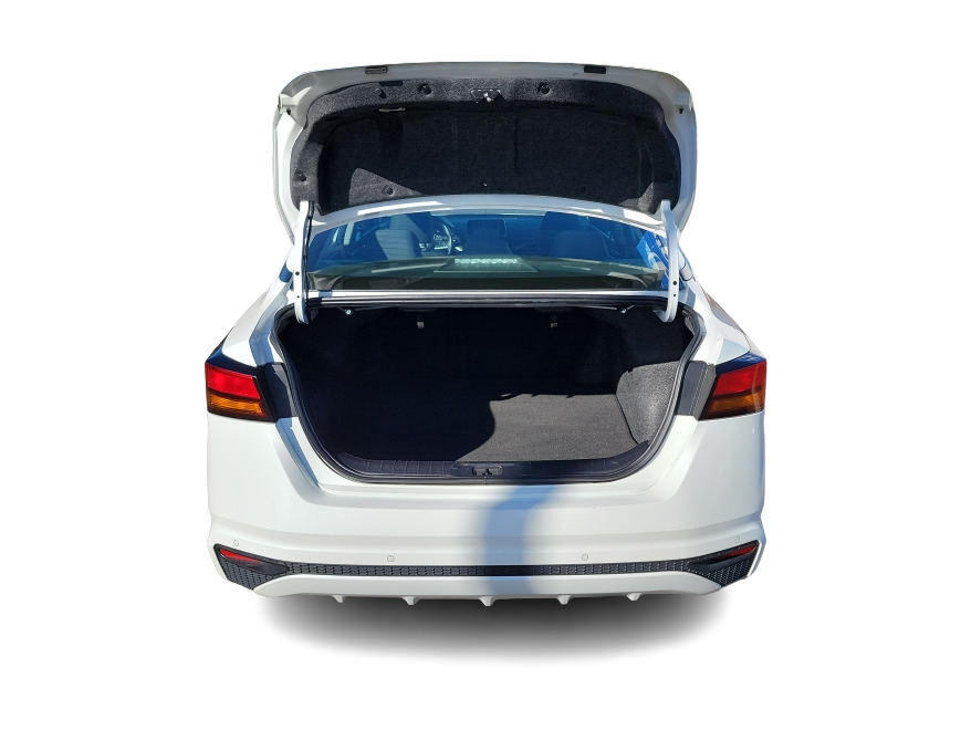 Thumbnail: 2023 Nissan Altima - 18