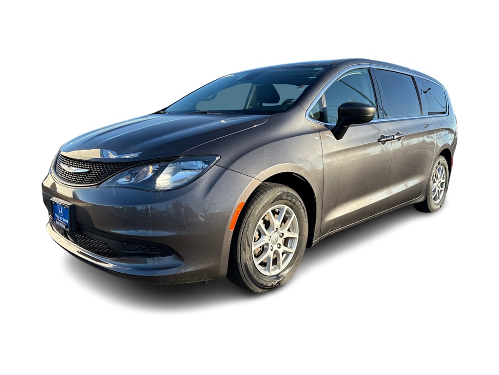 2023 Chrysler Voyager
