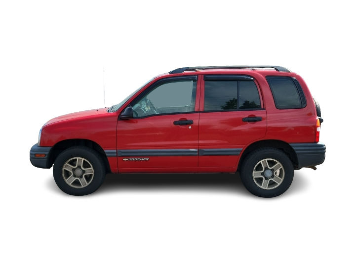 Thumbnail: 2004 Chevrolet Tracker - 3
