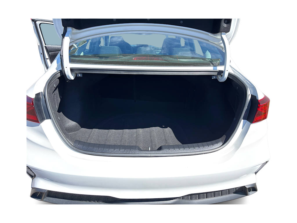 Thumbnail: 2024 Kia Forte - 16