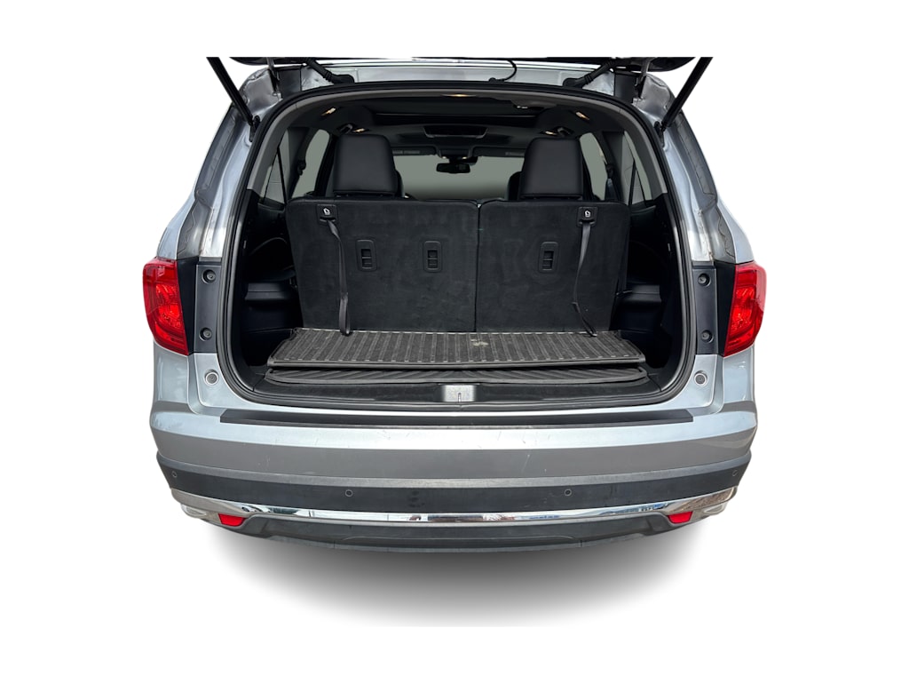 Thumbnail: 2017 Honda Pilot - 18