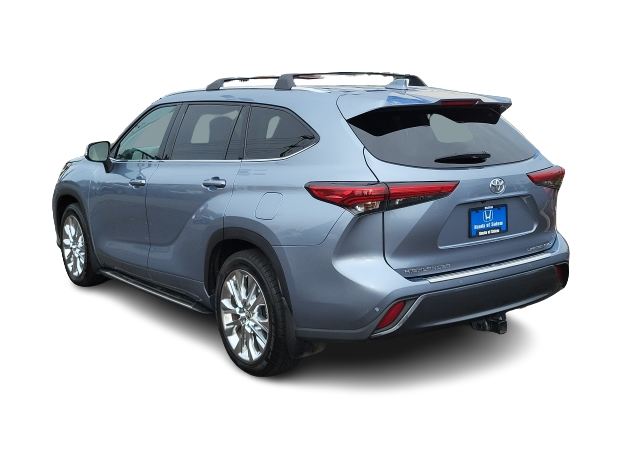 Thumbnail: 2020 Toyota Highlander - 4