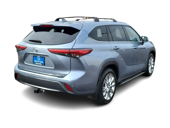 Thumbnail: 2020 Toyota Highlander - 21