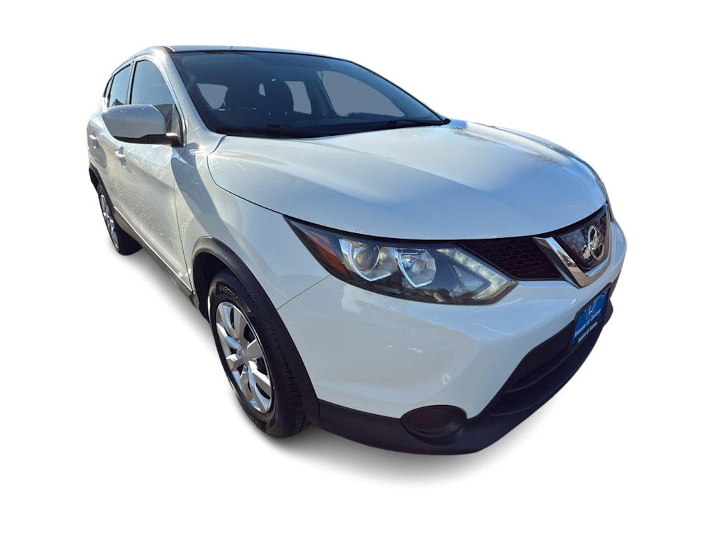 Thumbnail: 2018 Nissan Rogue Sport - 22