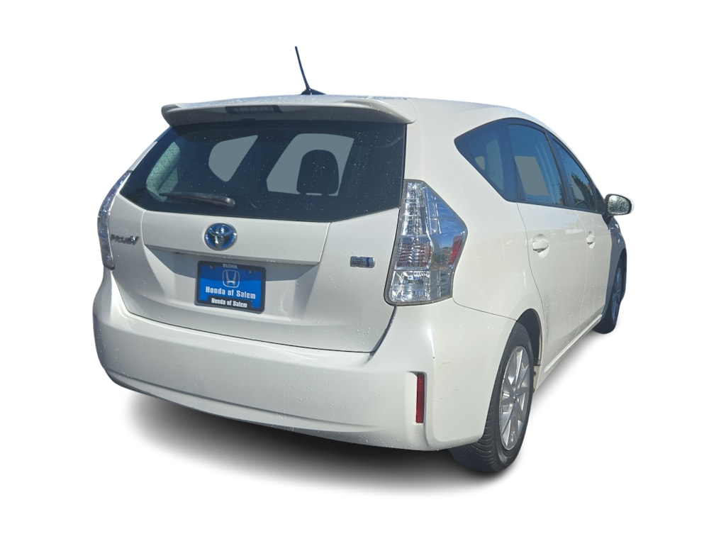 Thumbnail: 2012 Toyota Prius v - 17