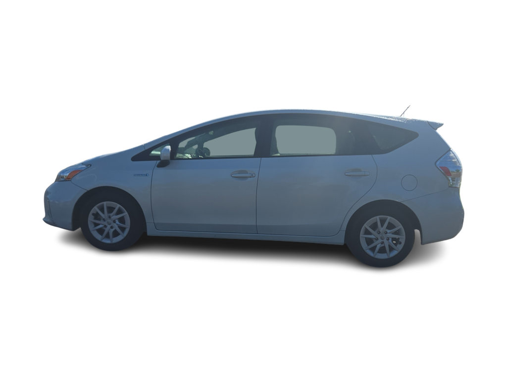 Thumbnail: 2012 Toyota Prius v - 3