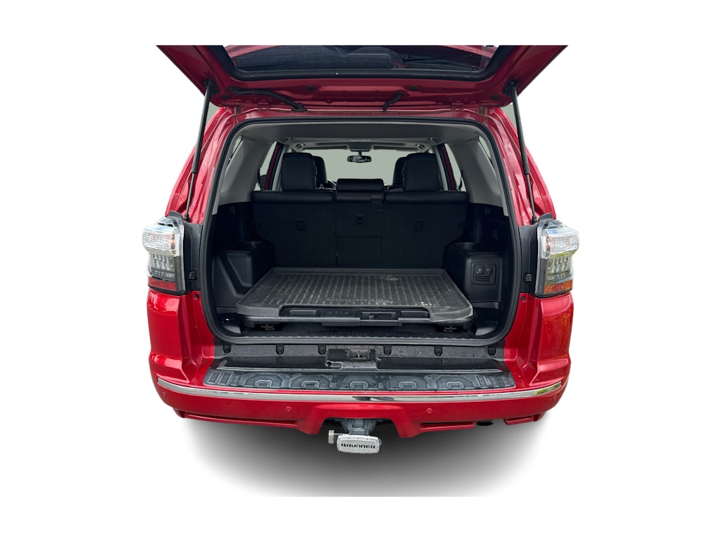 Thumbnail: 2019 Toyota 4Runner - 17
