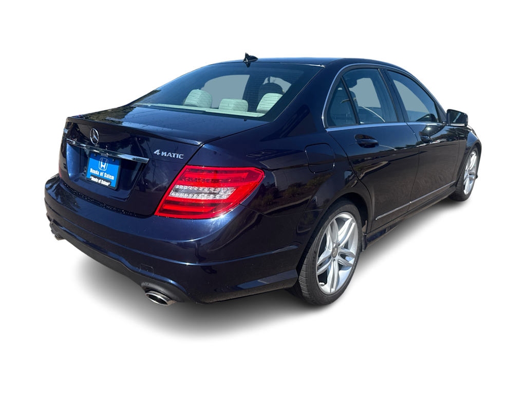 Thumbnail: 2013 Mercedes-Benz C-Class - 20