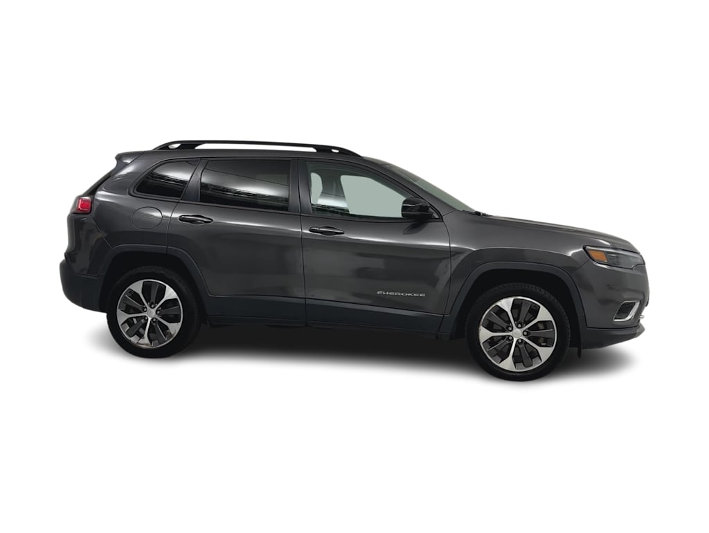 Thumbnail: 2022 Jeep Cherokee - 17