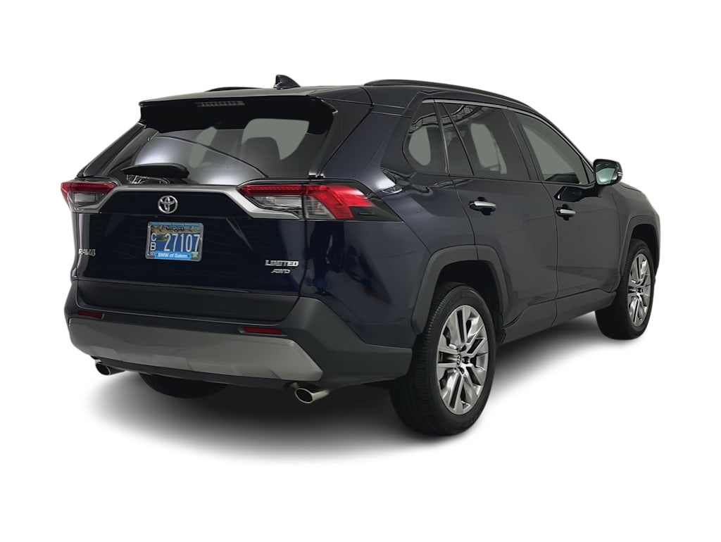 Thumbnail: 2023 Toyota RAV4 - 17