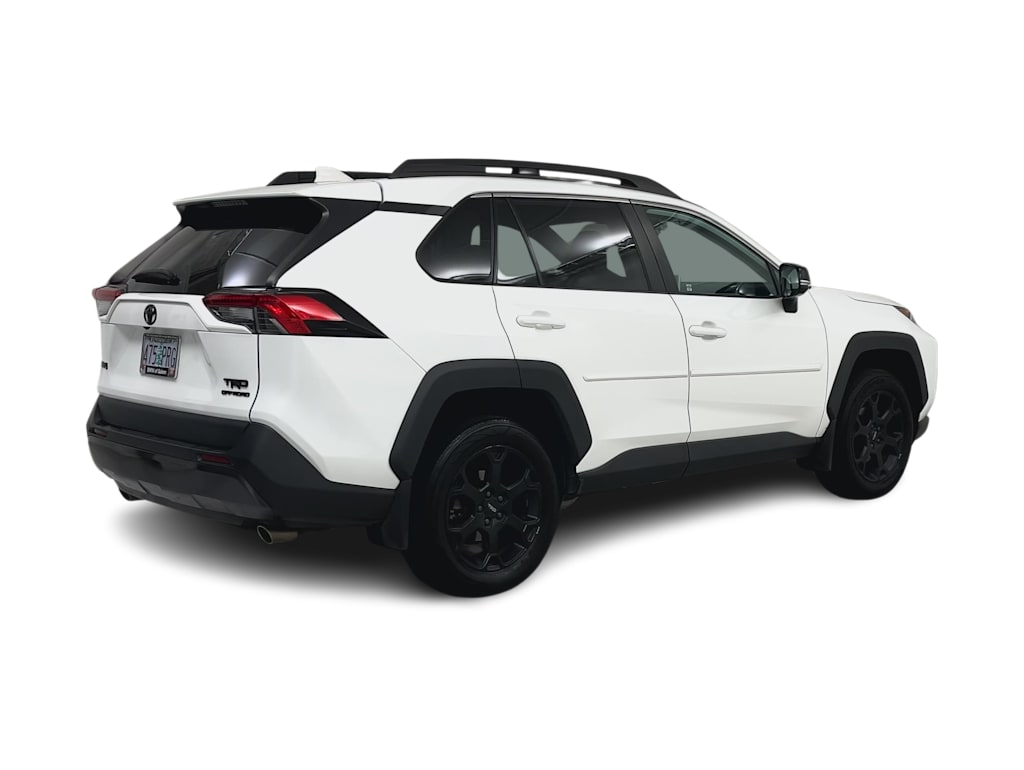 Thumbnail: 2021 Toyota RAV4 - 20