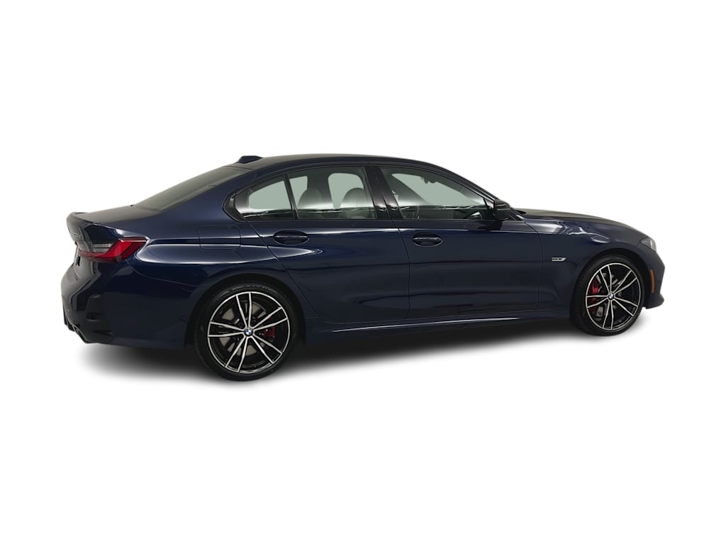 Thumbnail: 2023 BMW 3 Series - 22