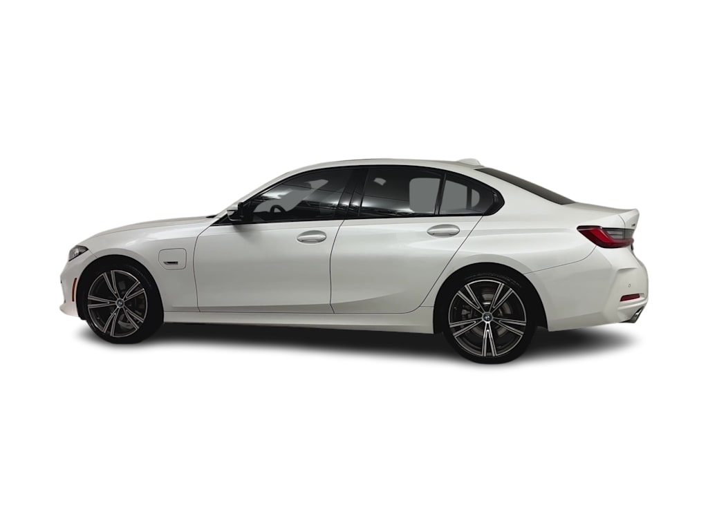 Thumbnail: 2023 BMW 3 Series - 3