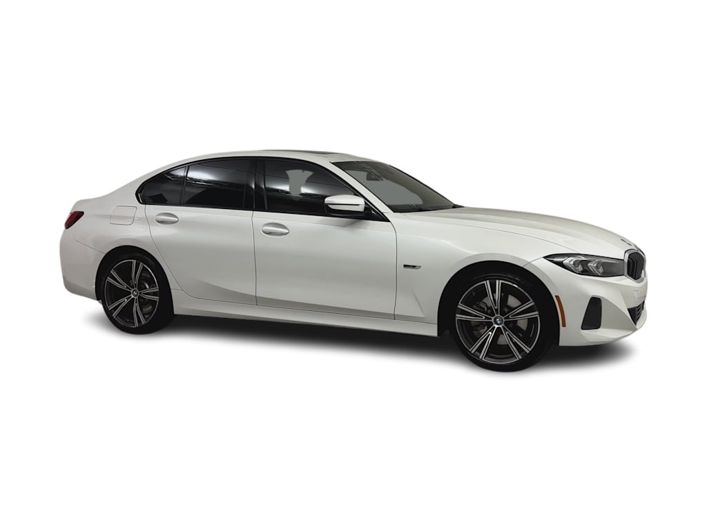Thumbnail: 2023 BMW 3 Series - 17