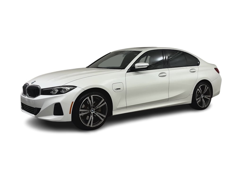 Thumbnail: 2023 BMW 3 Series - 16