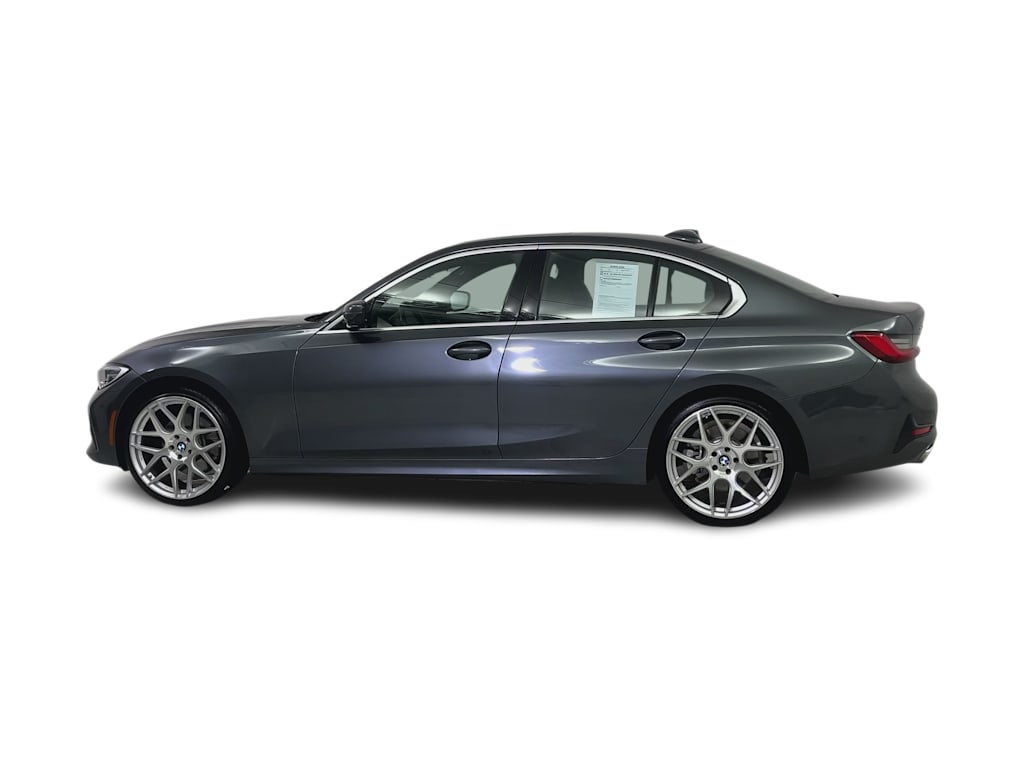 Thumbnail: 2021 BMW 3 Series - 3