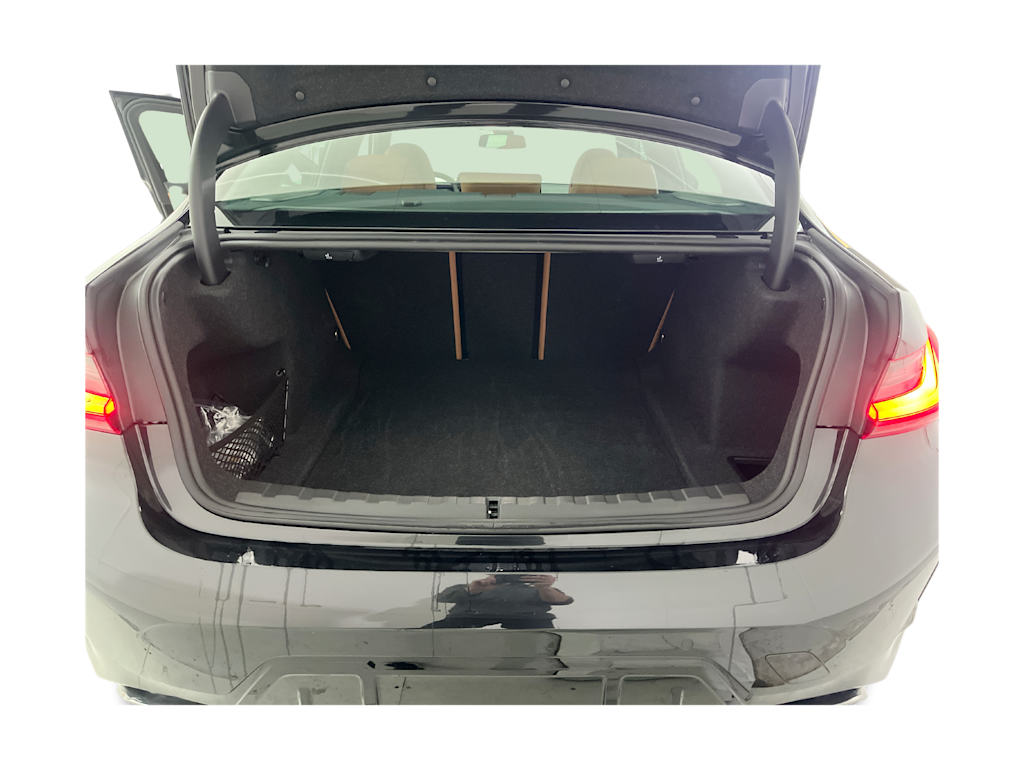 Thumbnail: 2026 BMW 3 Series - 14