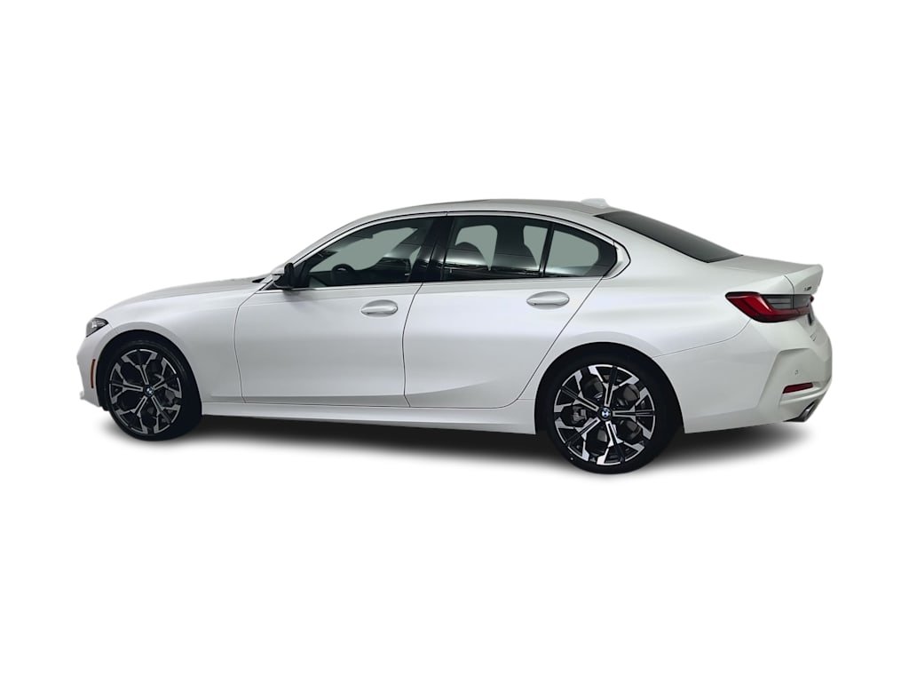 Thumbnail: 2025 BMW 3 Series - 3