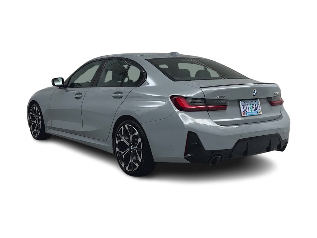 Thumbnail: 2026 BMW 3 Series - 4