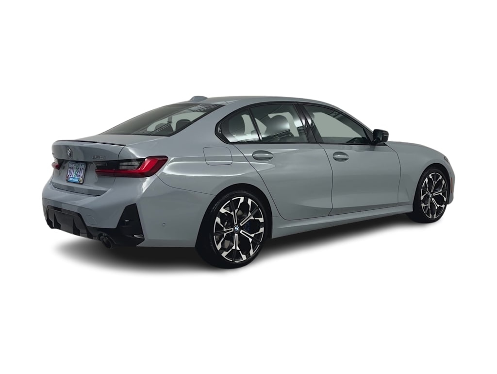 Thumbnail: 2026 BMW 3 Series - 18