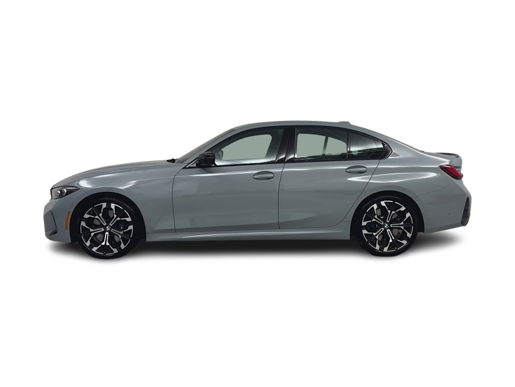 Thumbnail: 2026 BMW 3 Series - 3