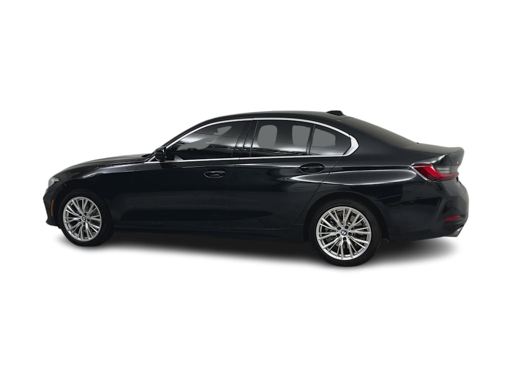 Thumbnail: 2024 BMW 3 Series - 3