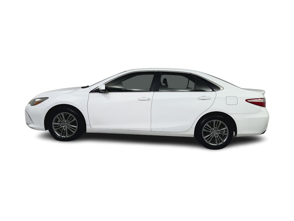 Thumbnail: 2016 Toyota Camry - 17