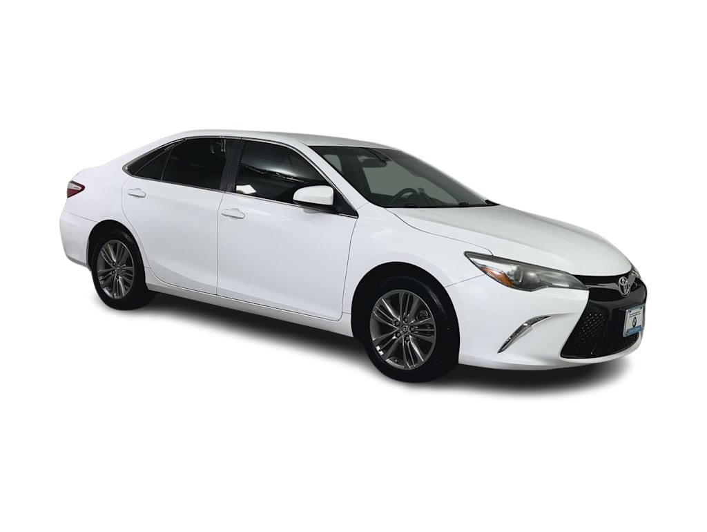 Thumbnail: 2016 Toyota Camry - 18