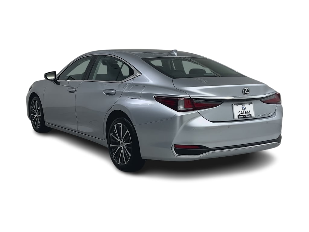 Thumbnail: 2024 Lexus ES - 4