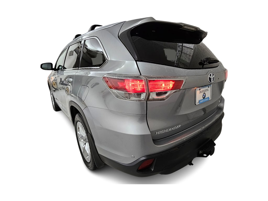 Thumbnail: 2016 Toyota Highlander - 4