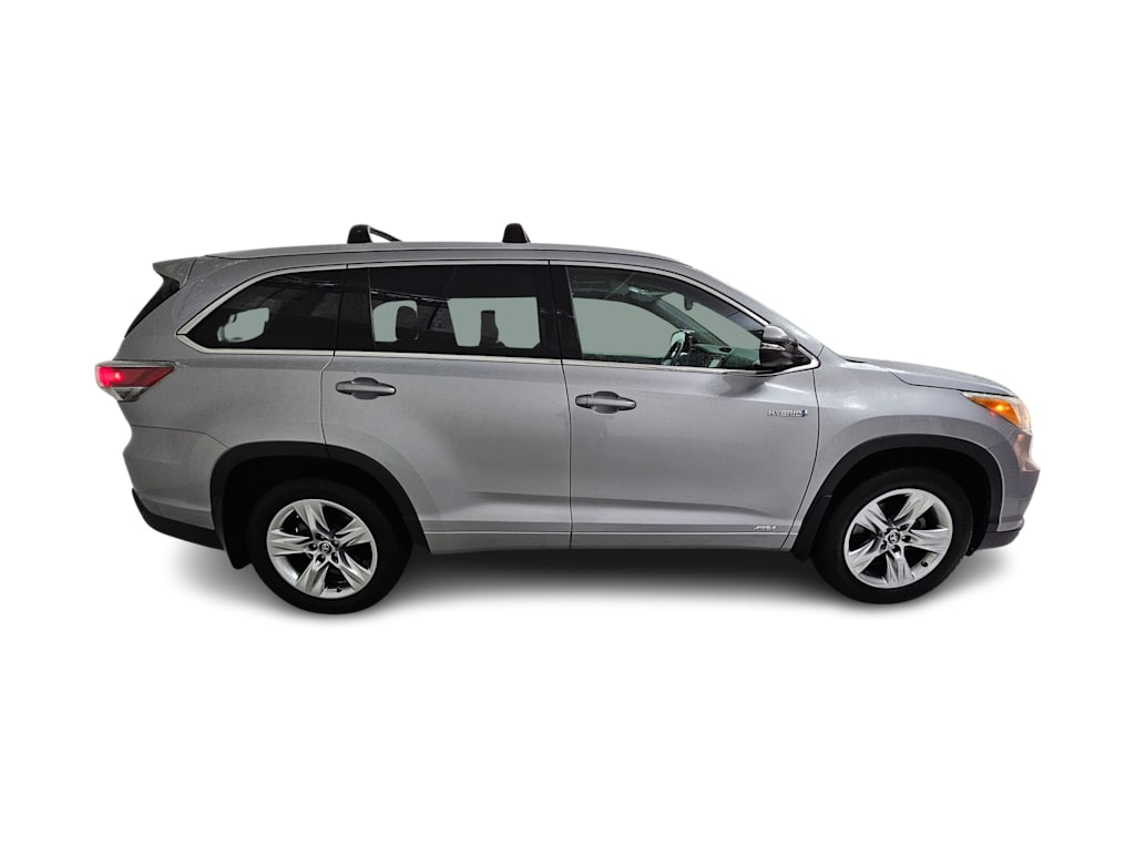 Thumbnail: 2016 Toyota Highlander - 22