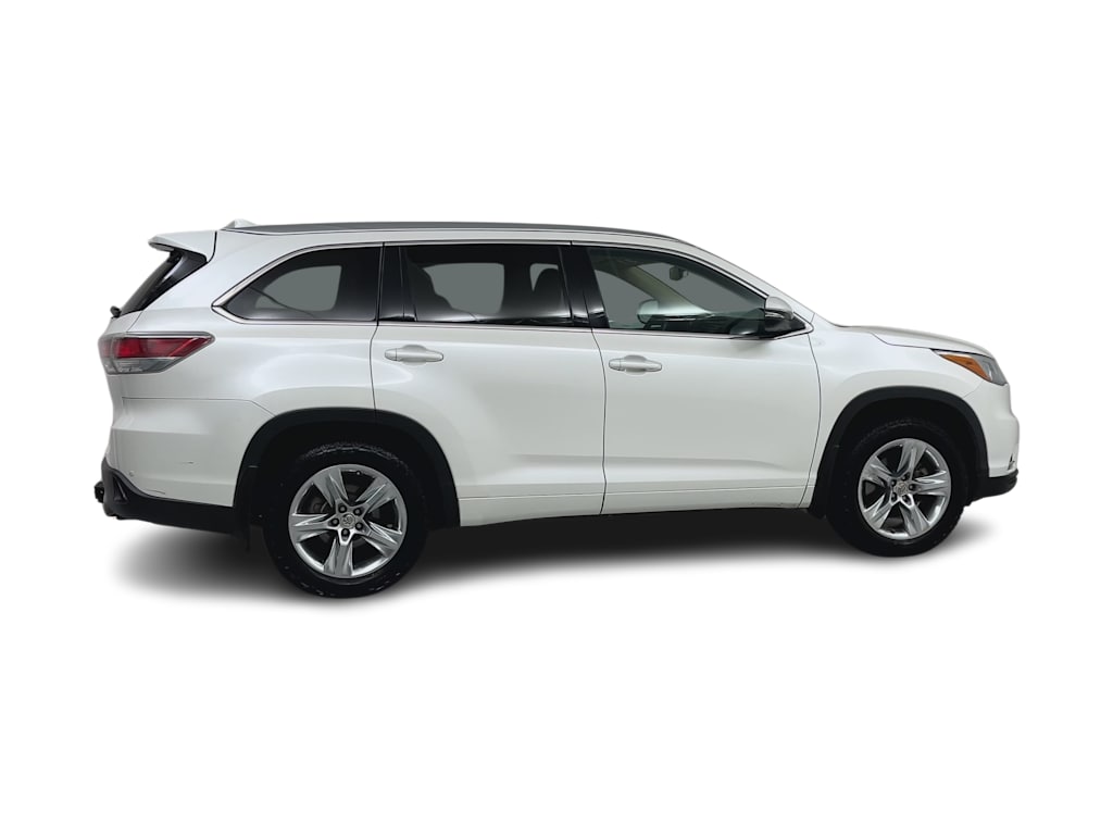 Thumbnail: 2014 Toyota Highlander - 21
