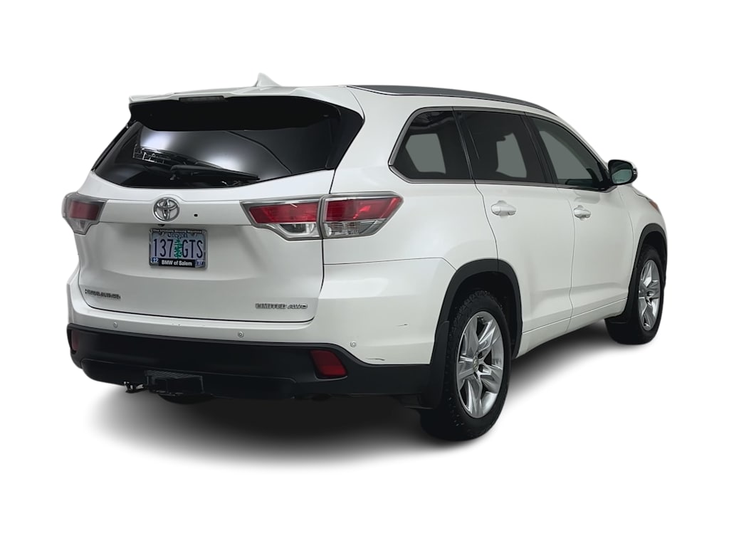 Thumbnail: 2014 Toyota Highlander - 16