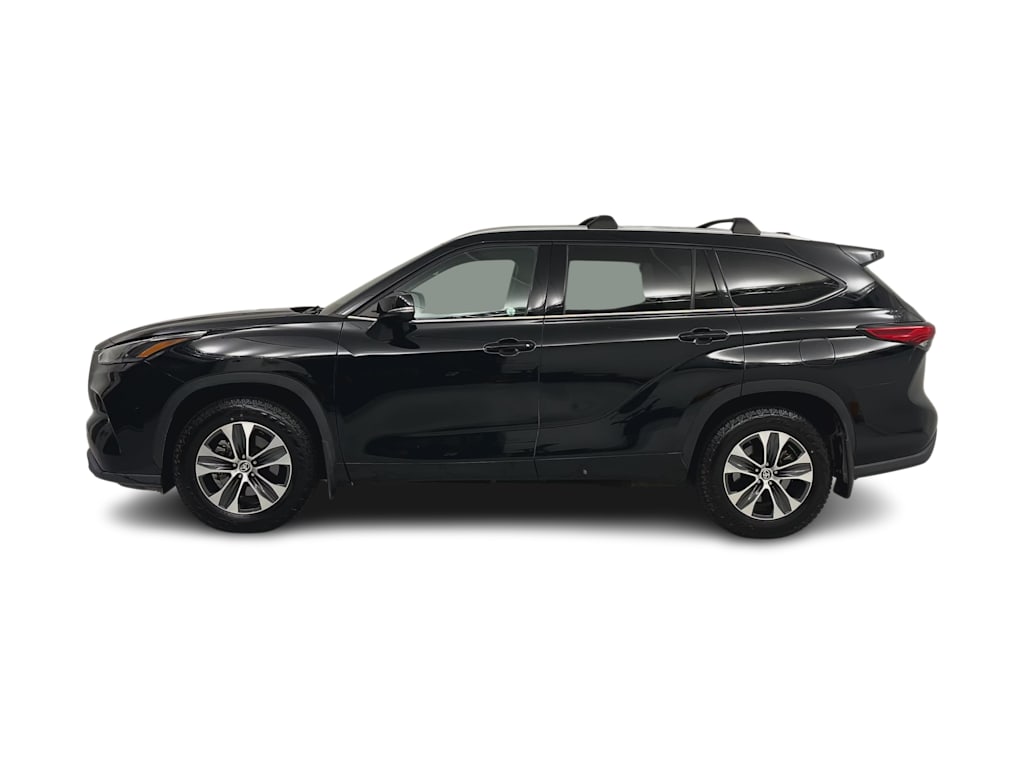 Thumbnail: 2021 Toyota Highlander - 18