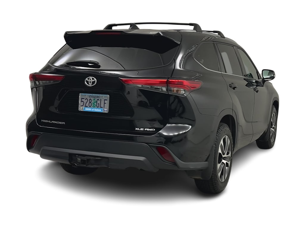 Thumbnail: 2021 Toyota Highlander - 17