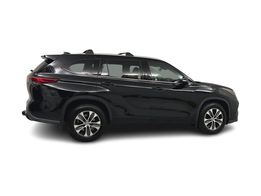Thumbnail: 2021 Toyota Highlander - 21
