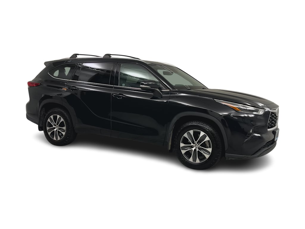 Thumbnail: 2021 Toyota Highlander - 20
