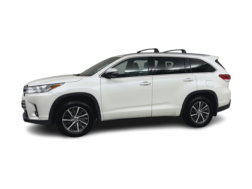 Thumbnail: 2017 Toyota Highlander - 17