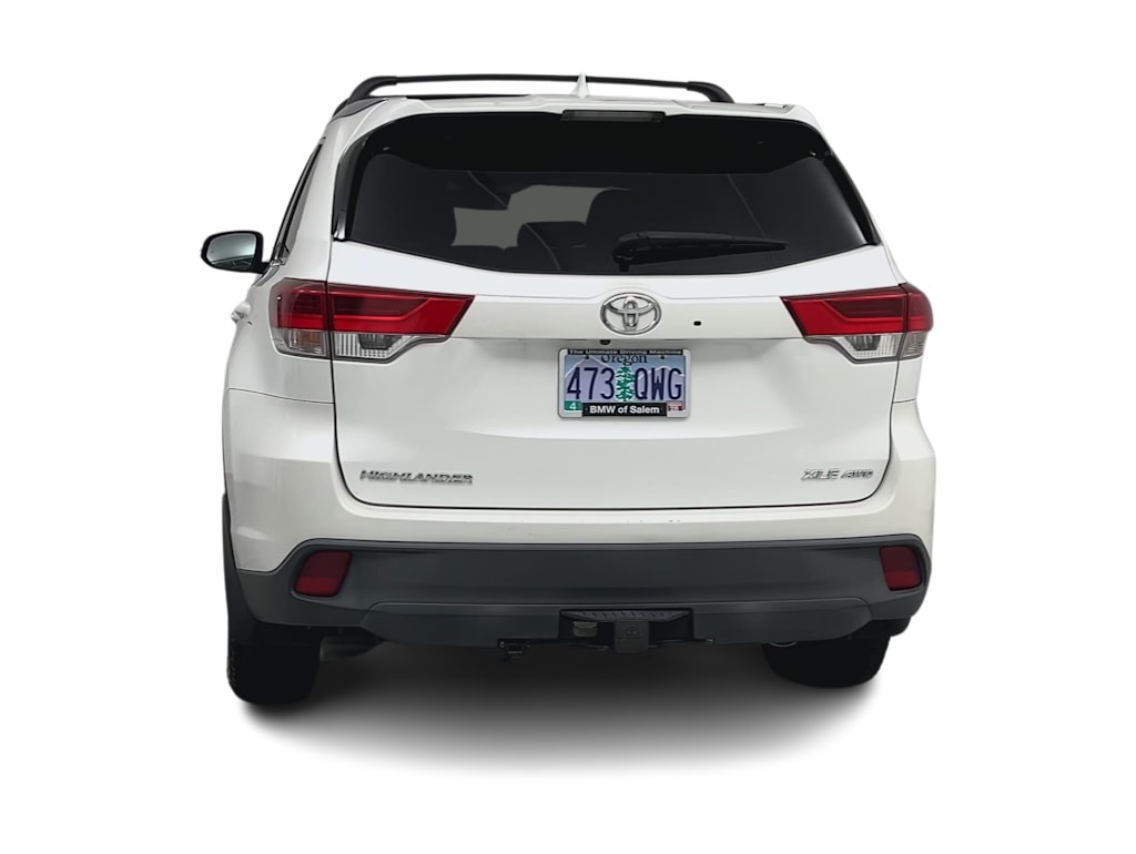 Thumbnail: 2017 Toyota Highlander - 4