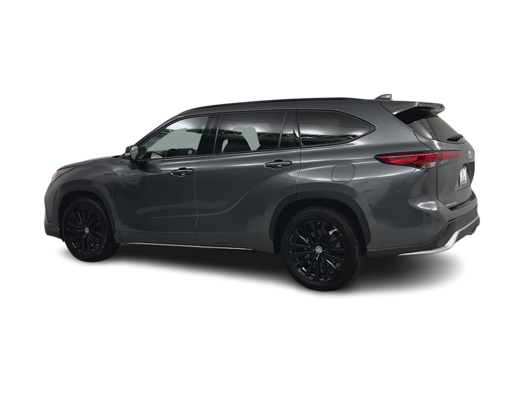 Thumbnail: 2023 Toyota Highlander - 3